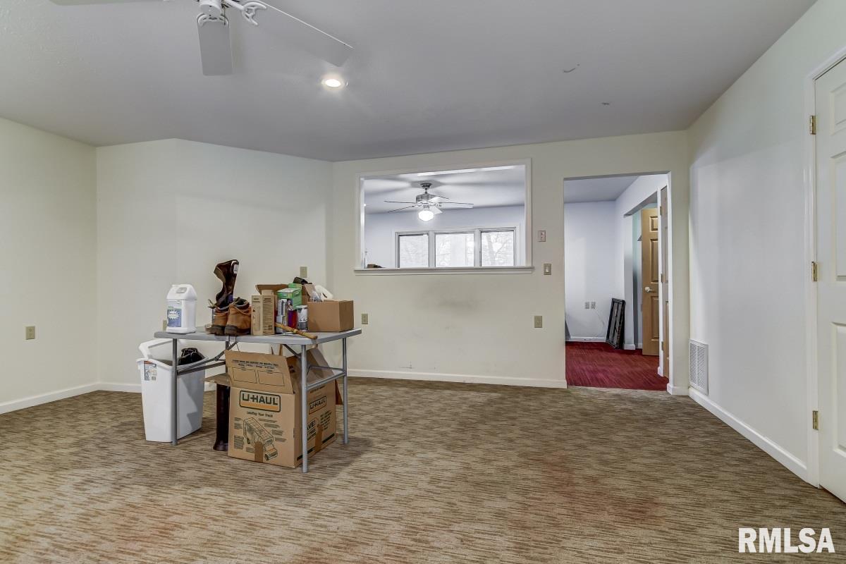 38 West Hazel Dell Lane Springfield, IL 62712 - Photo 35 of 48 Gallery Image 35