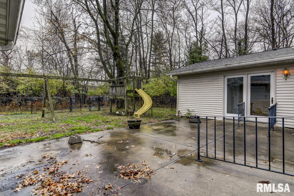 38 West Hazel Dell Lane Springfield, IL 62712 - Photo 41 of 48 Gallery Image 41