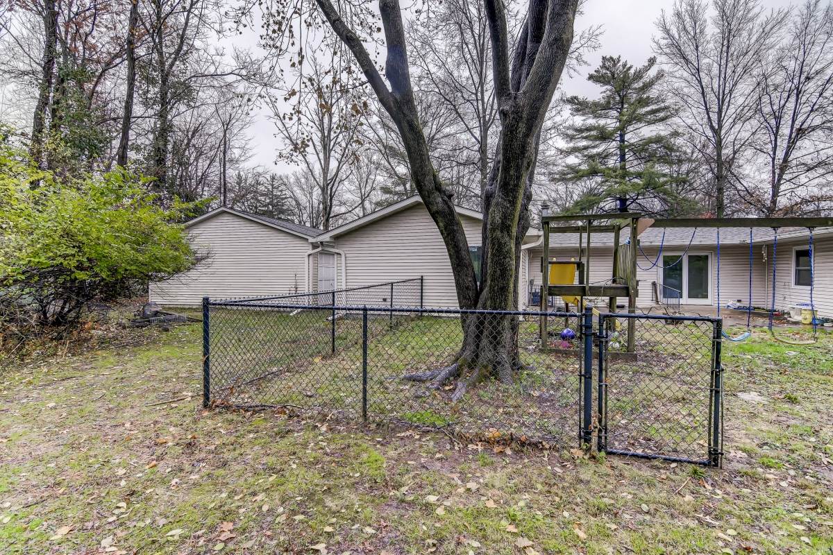 38 West Hazel Dell Lane Springfield, IL 62712 - Photo 47 of 48 Gallery Image 47