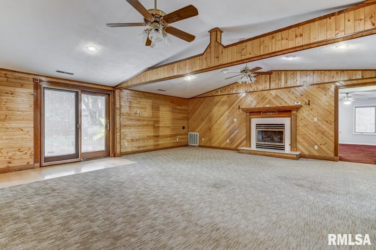 38 West Hazel Dell Lane Springfield, IL 62712 - Photo 6 of 48 Gallery Image 6