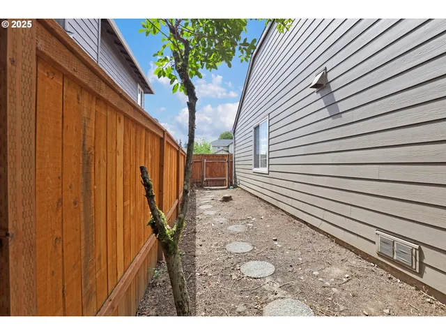 $538,000 | 175 Northeast Chancellor Court, Hillsboro, OR 97124