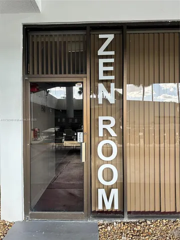 $200,000 | 7021 Environ Boulevard, Unit 317, Lauderhill, FL 33319