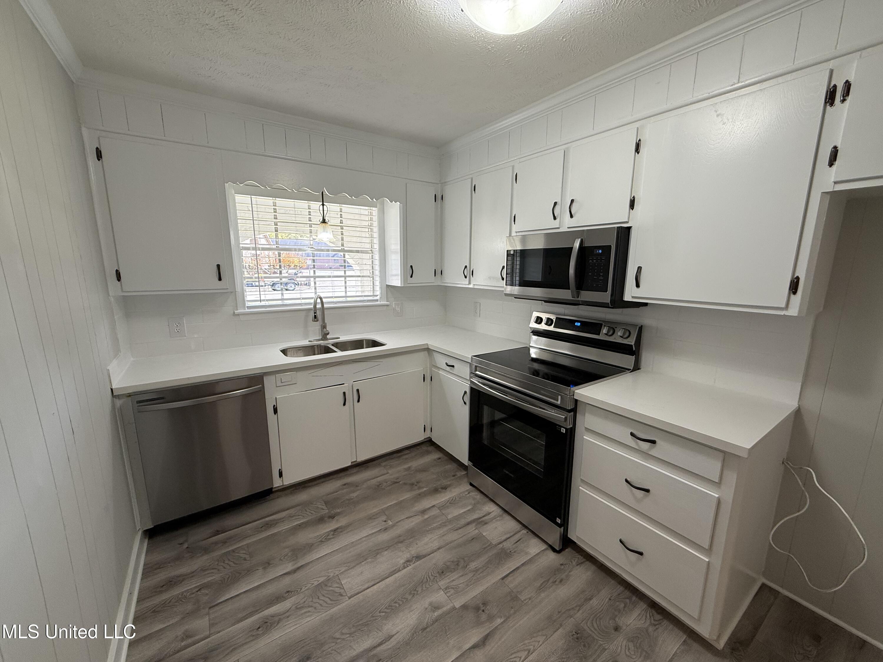 3608 Old Brandon Road Pearl, MS 39208 - Photo 18 of 22 IMG_3841