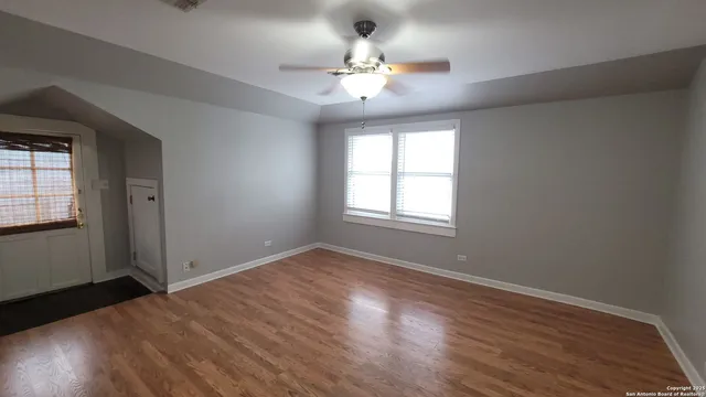 $1,100 | 113 Vitra Place, Unit 2, San Antonio, TX 78210