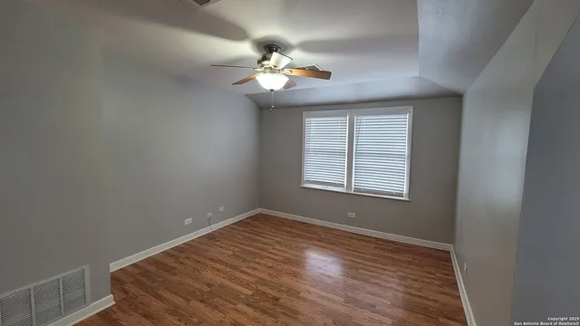 $1,100 | 113 Vitra Place, Unit 2, San Antonio, TX 78210