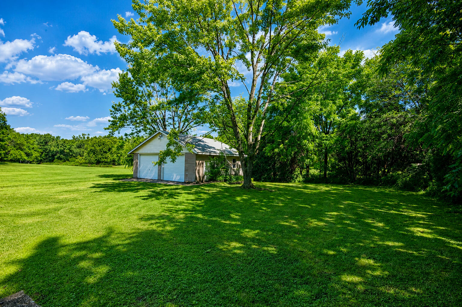 301 West Wilson Street Hebron, IN 46341 - Photo 4 of 23 1537x1023