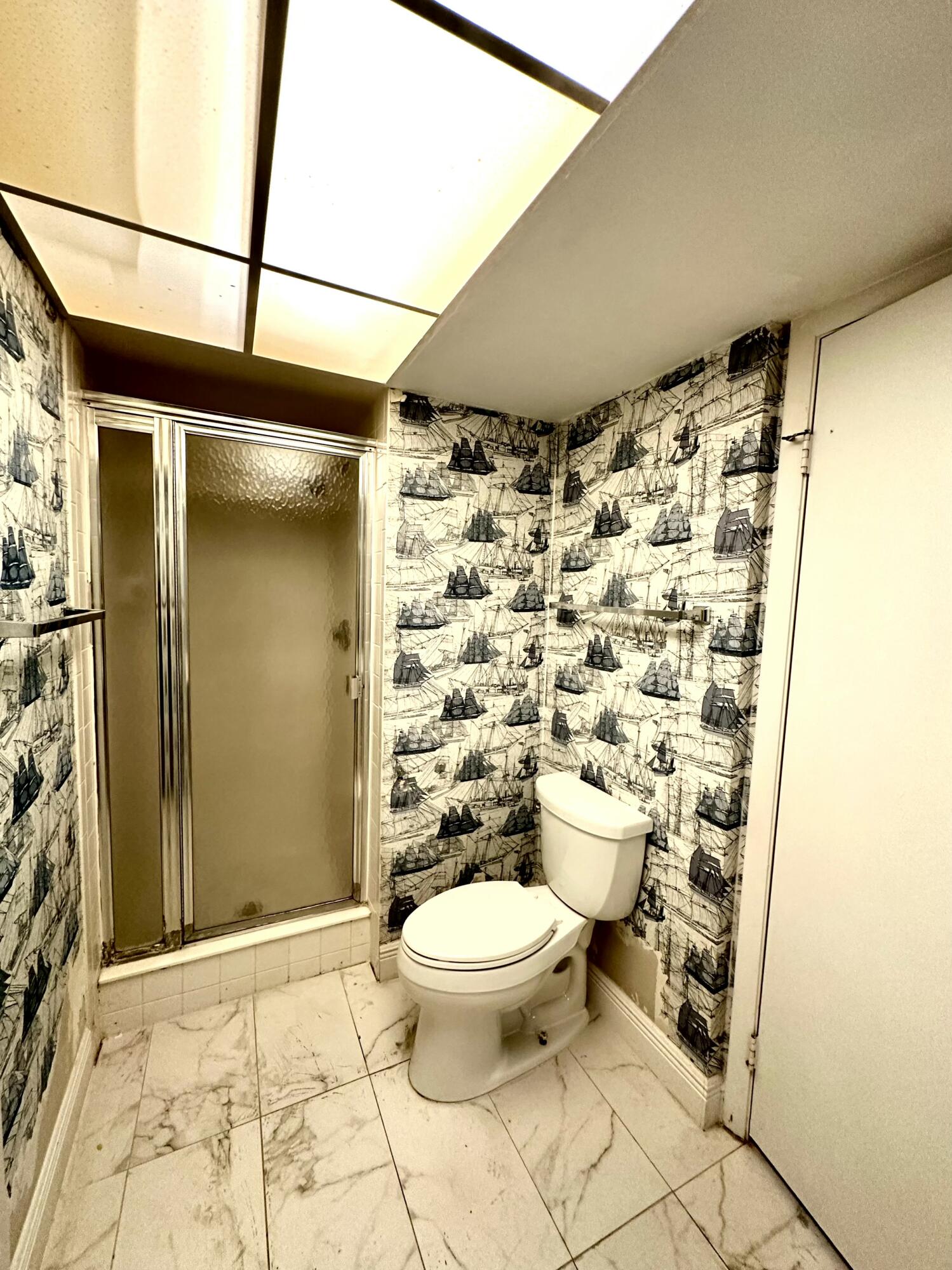 9235 Southwest 8th Street, Unit 114 Boca Raton, FL 33428 - Photo 15 of 24 Bathroom