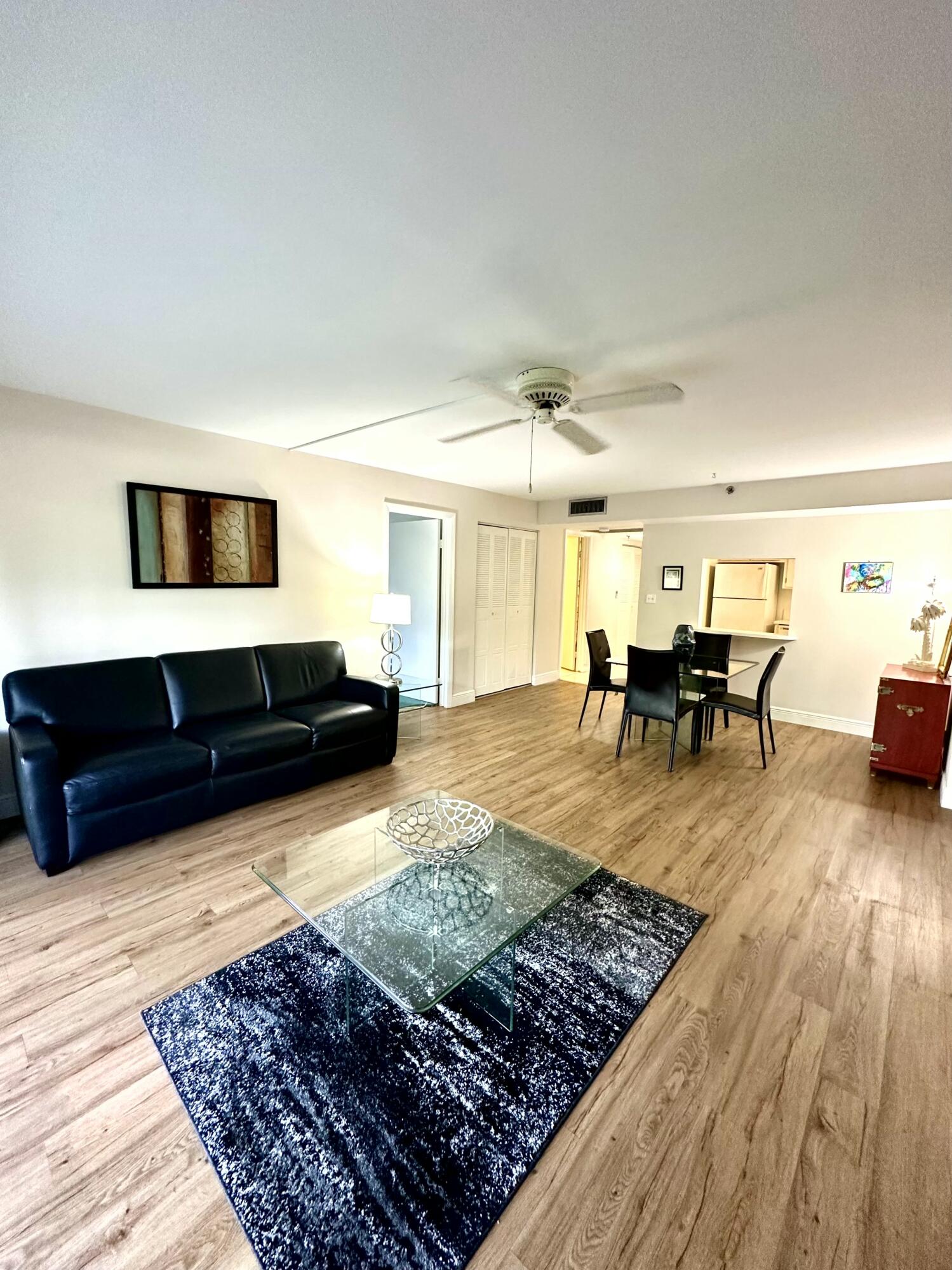 9235 Southwest 8th Street, Unit 114 Boca Raton, FL 33428 - Photo 5 of 24 Living Room