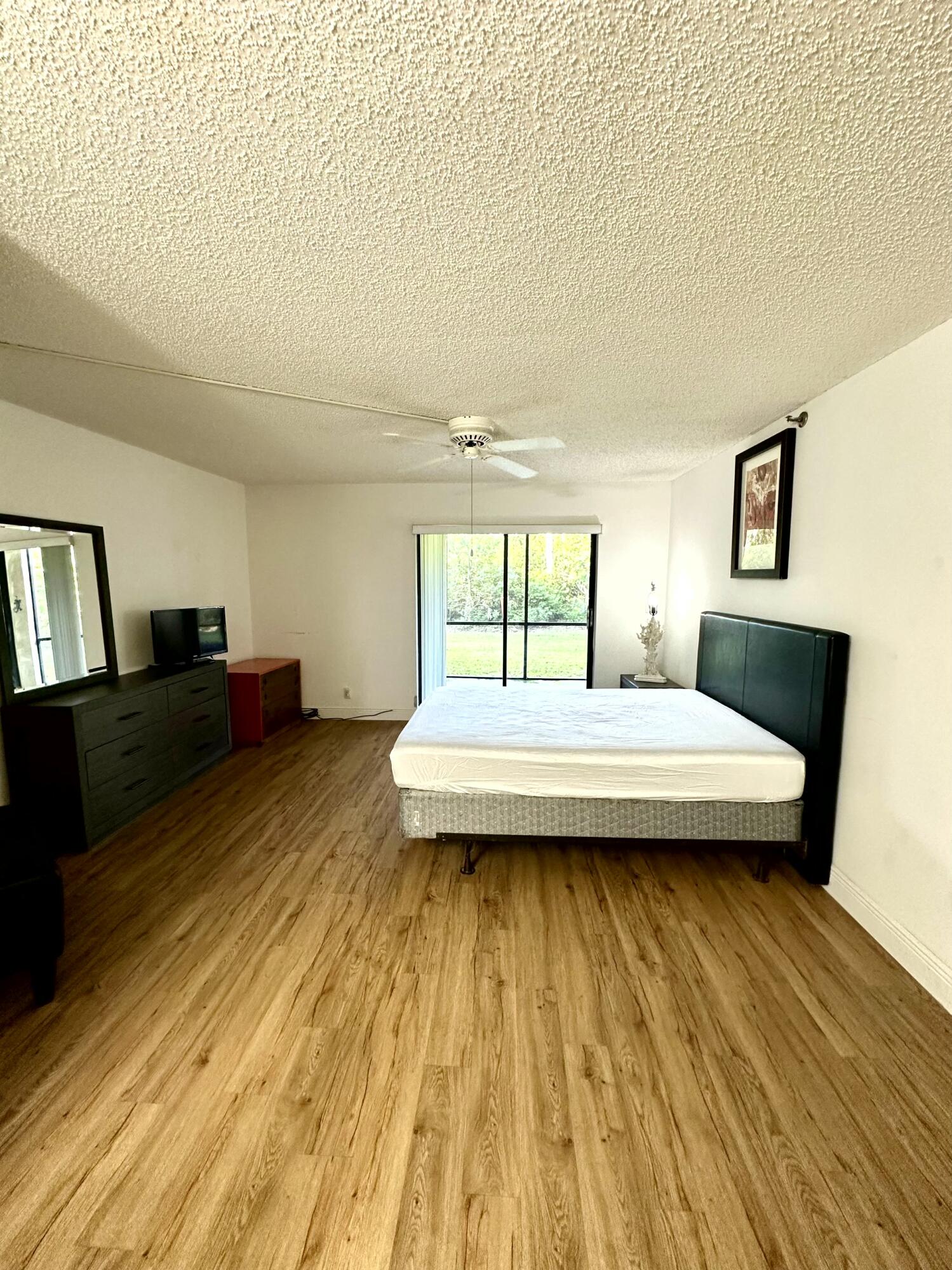 9235 Southwest 8th Street, Unit 114 Boca Raton, FL 33428 - Photo 8 of 24 Bedroom