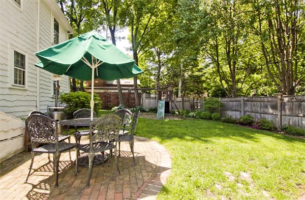 47 Arapahoe Road Newton, MA 02465 - Photo 19 of 21 Gallery Image 19