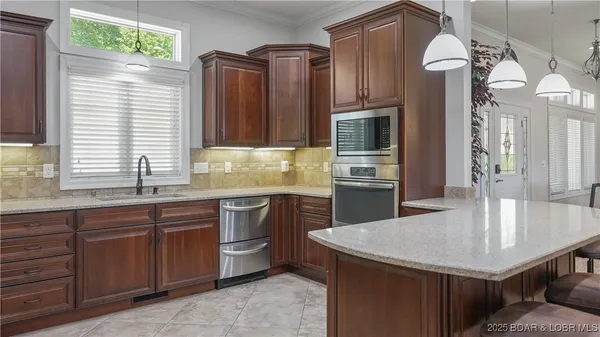 $798,500 | 403 Payne Stewart Court, Lake Ozark, MO 65049