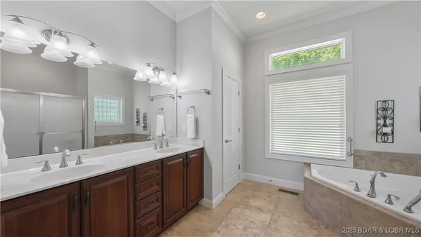 $798,500 | 403 Payne Stewart Court, Lake Ozark, MO 65049