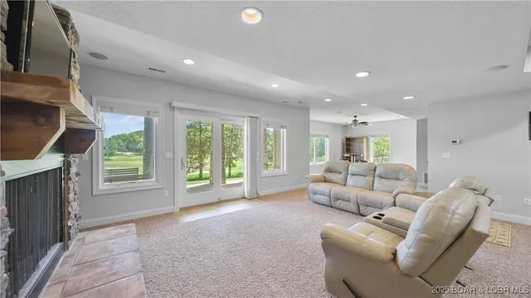 $798,500 | 403 Payne Stewart Court, Lake Ozark, MO 65049