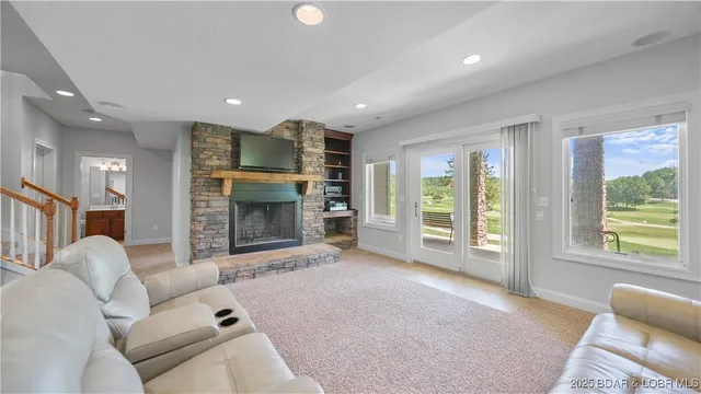 $798,500 | 403 Payne Stewart Court, Lake Ozark, MO 65049