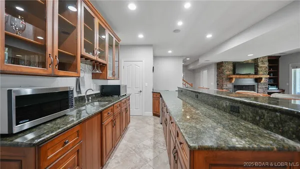 $798,500 | 403 Payne Stewart Court, Lake Ozark, MO 65049