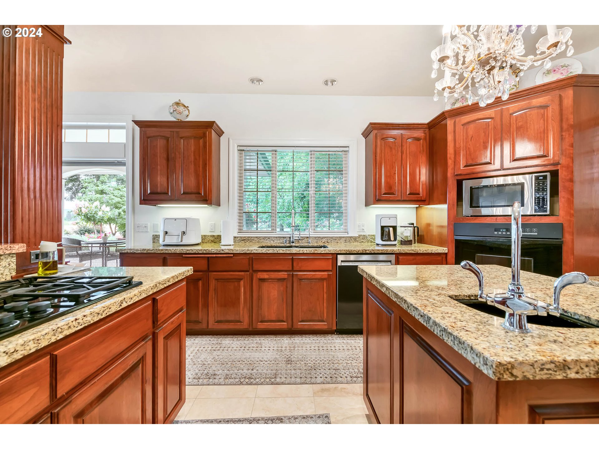 32043 Coburg Bottom Loop Road Eugene, OR 97408 - Photo 13 of 48 Gallery Image 13