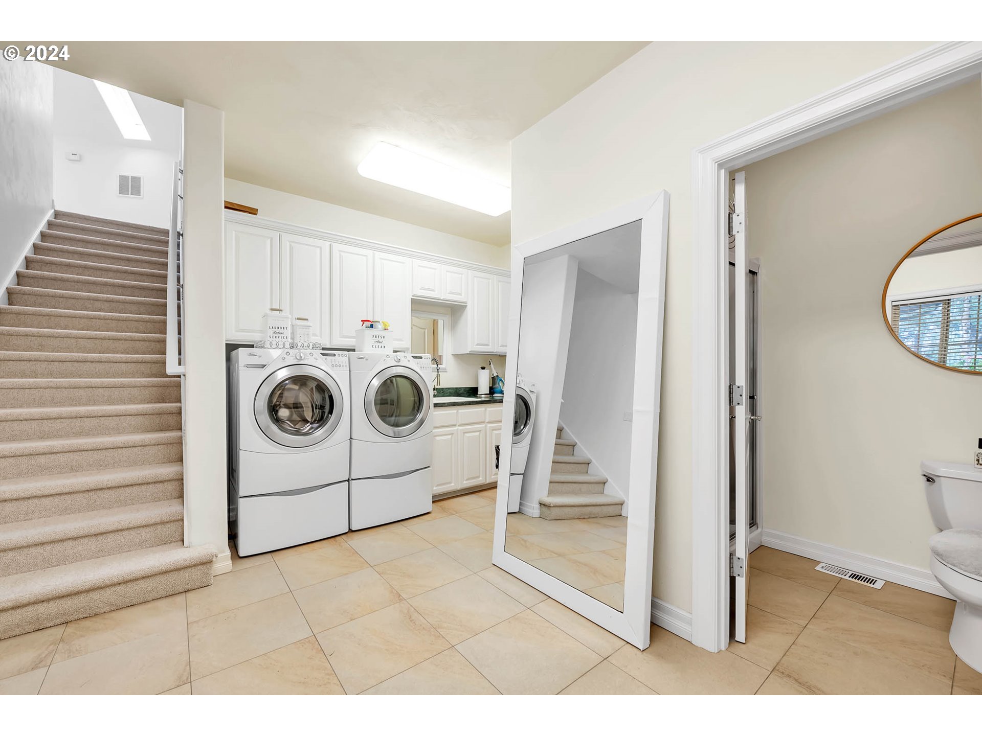 32043 Coburg Bottom Loop Road Eugene, OR 97408 - Photo 23 of 48 Gallery Image 23