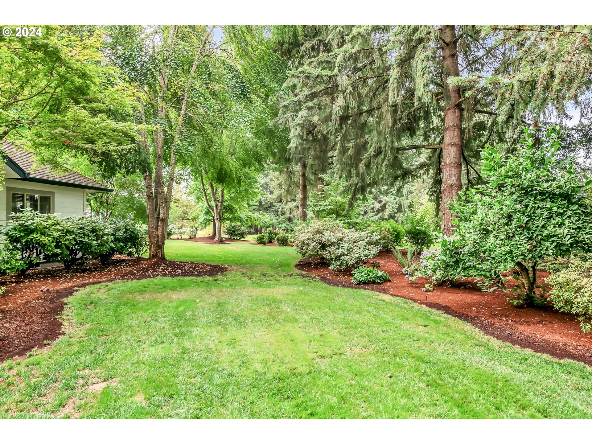 32043 Coburg Bottom Loop Road Eugene, OR 97408 - Photo 43 of 48 Gallery Image 43