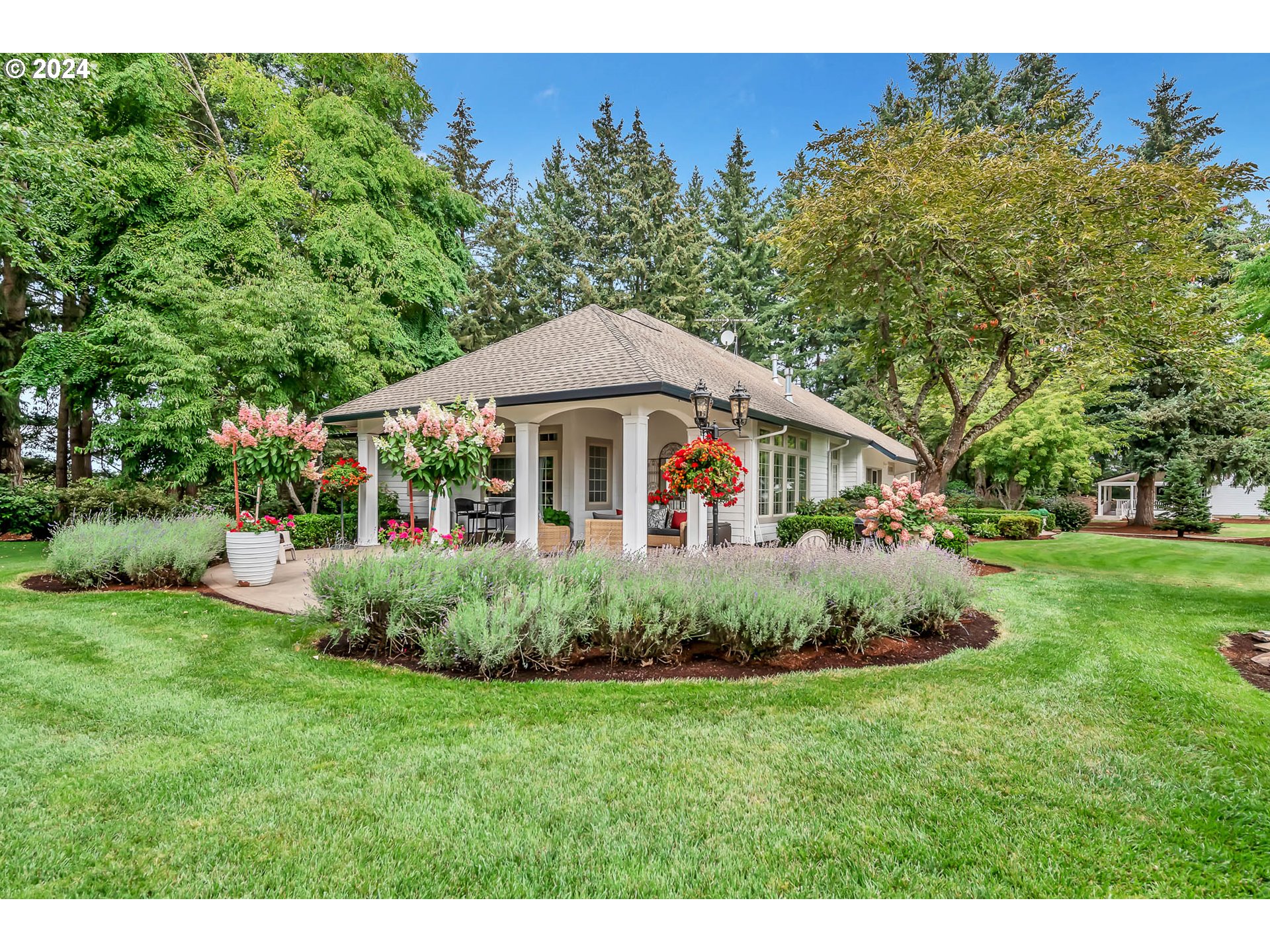 32043 Coburg Bottom Loop Road Eugene, OR 97408 - Photo 45 of 48 Gallery Image 45