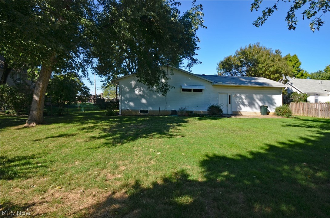 34559 Bainbridge Road North Ridgeville, OH 44039 - Photo 20 of 22