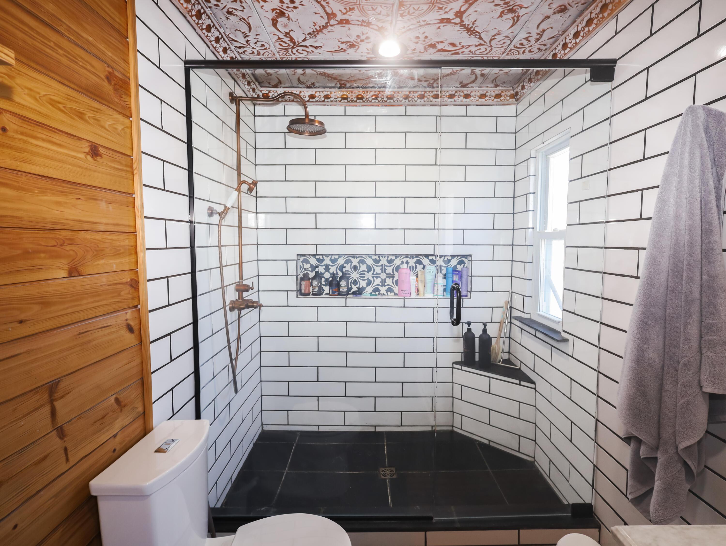 5131 Deeds Road Southwest Pataskala, OH 43062 - Photo 25 of 28 Master Bathroom
