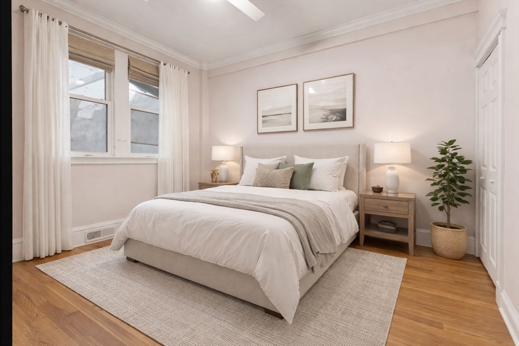 180 Commonwealth Avenue, Unit B Boston, MA 02116 - Photo 4 of 15