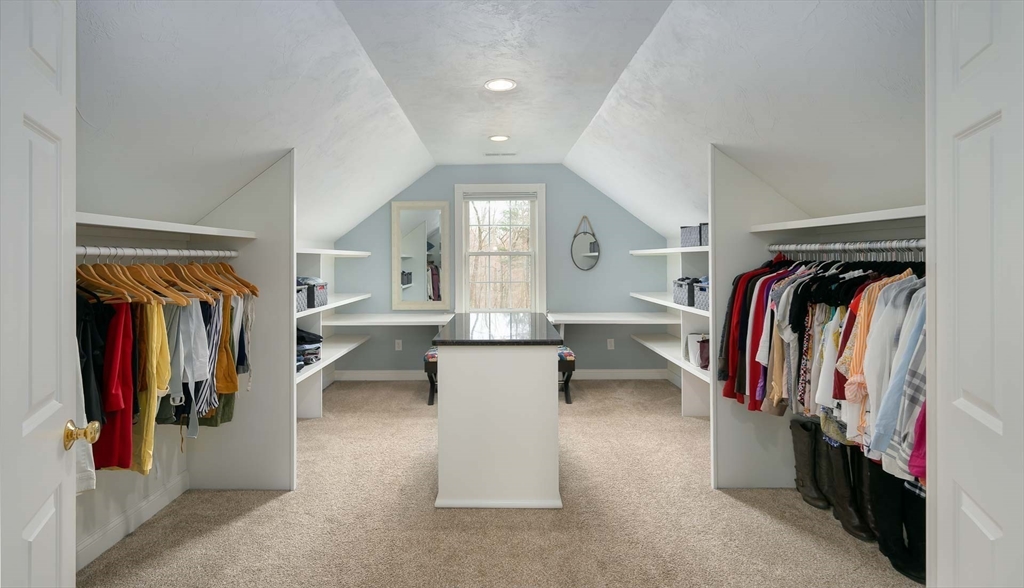 9 Gable Ridge Road Westborough, MA 01581 - Photo 23 of 41 Gallery Image 23