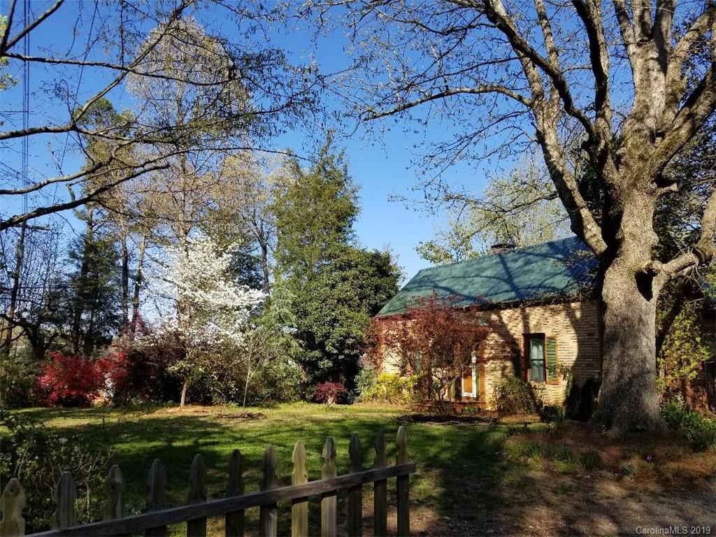 7916 Harrisburg Road Charlotte, NC 28215 - Photo 2 of 17 Gallery Image 2