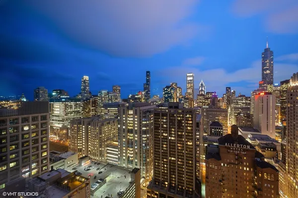 $5,995 | 161 East Chicago Avenue, Unit 31E, Chicago, IL 60611