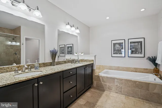 $1,030,000 | 1811 14th Street North, Unit C104, Arlington, VA 22209