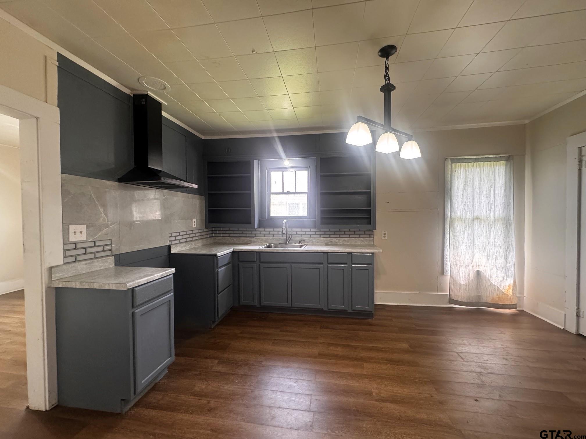 414 West 4th Street Mount Pleasant, TX 75455 - Photo 7 of 17