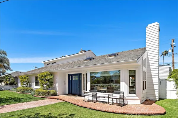 $10,995 | 492 Magnolia Street, Costa Mesa, CA 92627