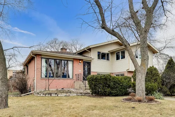 $549,990 | 2506 Allison Court, Glenview, IL 60025