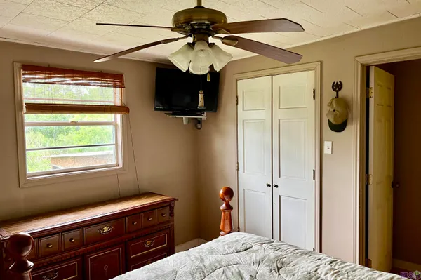 $123,256 | 135 Drounett Lane, Hackberry, LA 70645