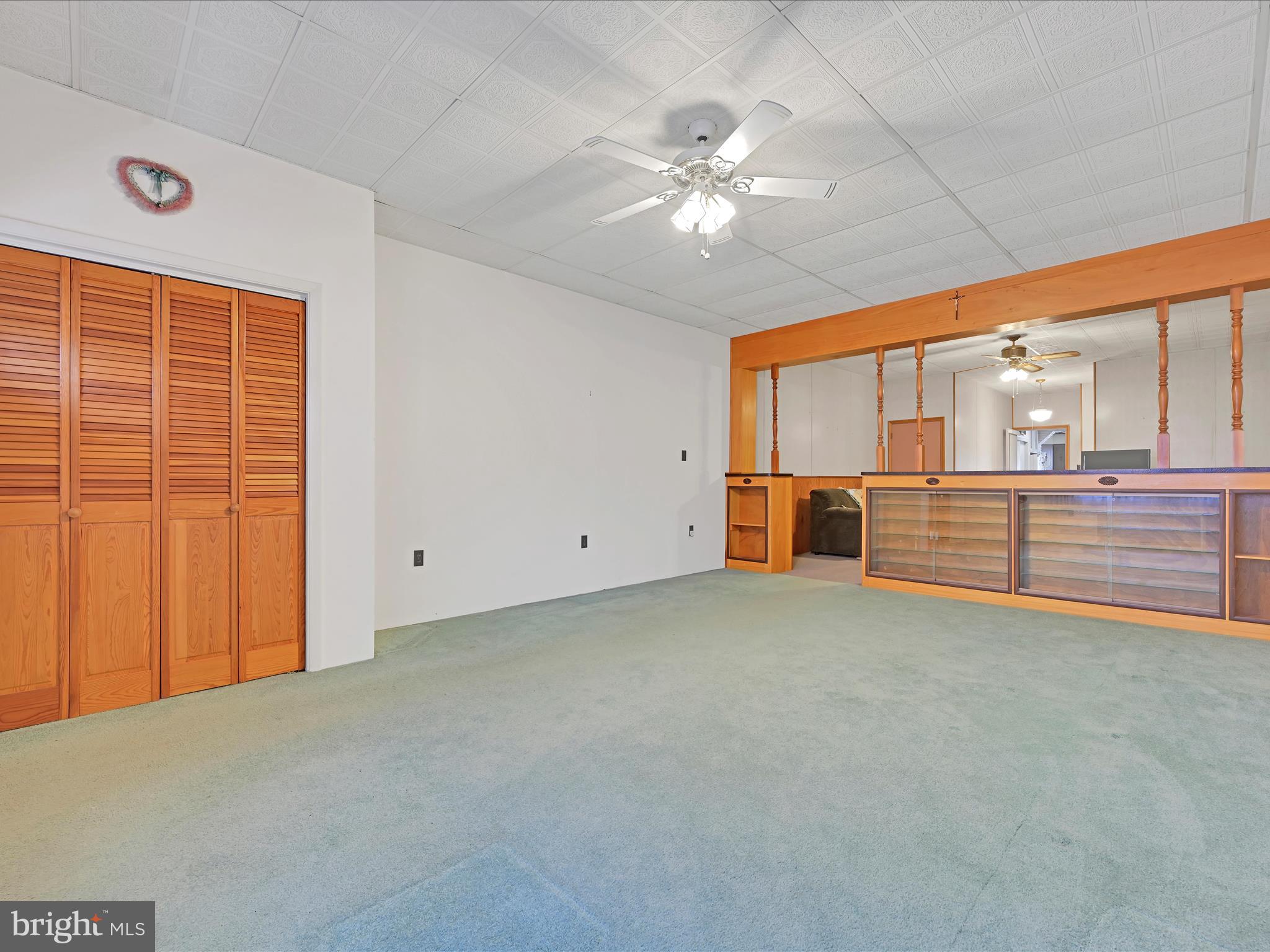 33 West Main Street Tremont, PA 17981 - Photo 8 of 38 Living Room