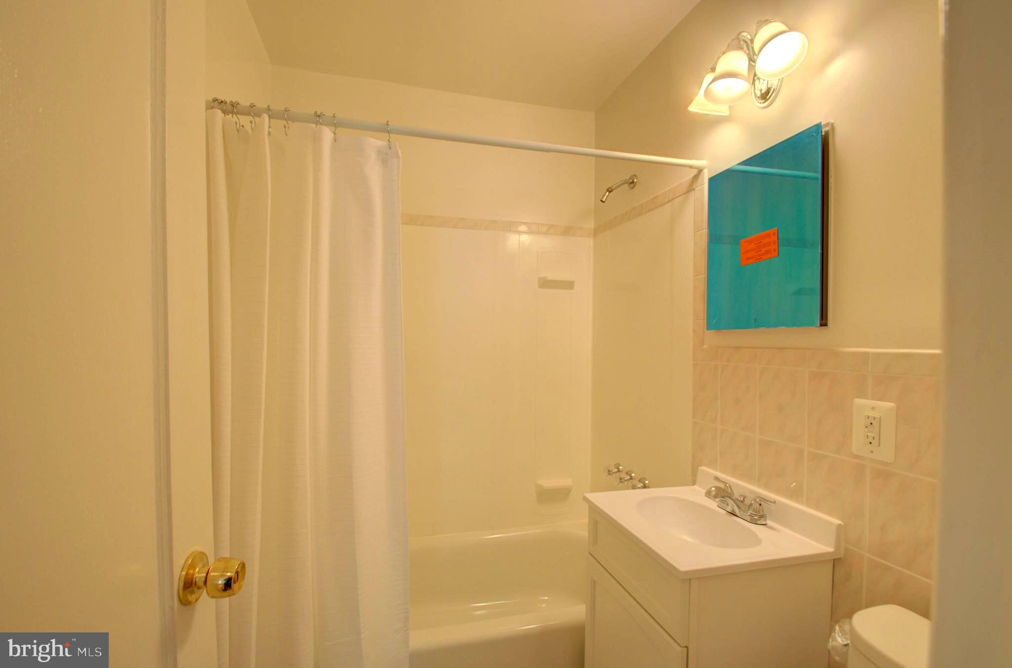 4309 Mahan Road Silver Spring, MD 20906 - Photo 11 of 37 Bath