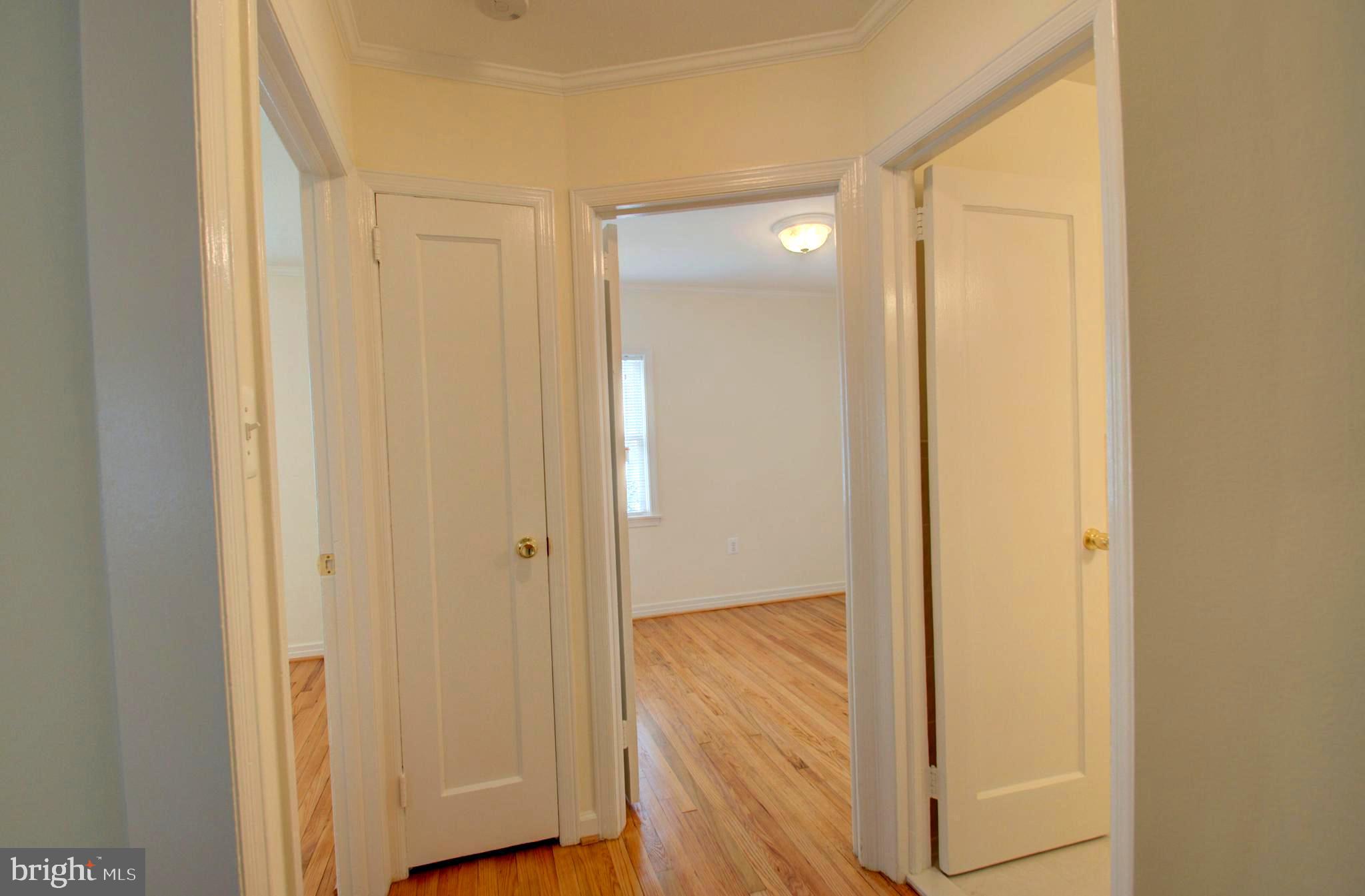 4309 Mahan Road Silver Spring, MD 20906 - Photo 10 of 37 Hall Way
