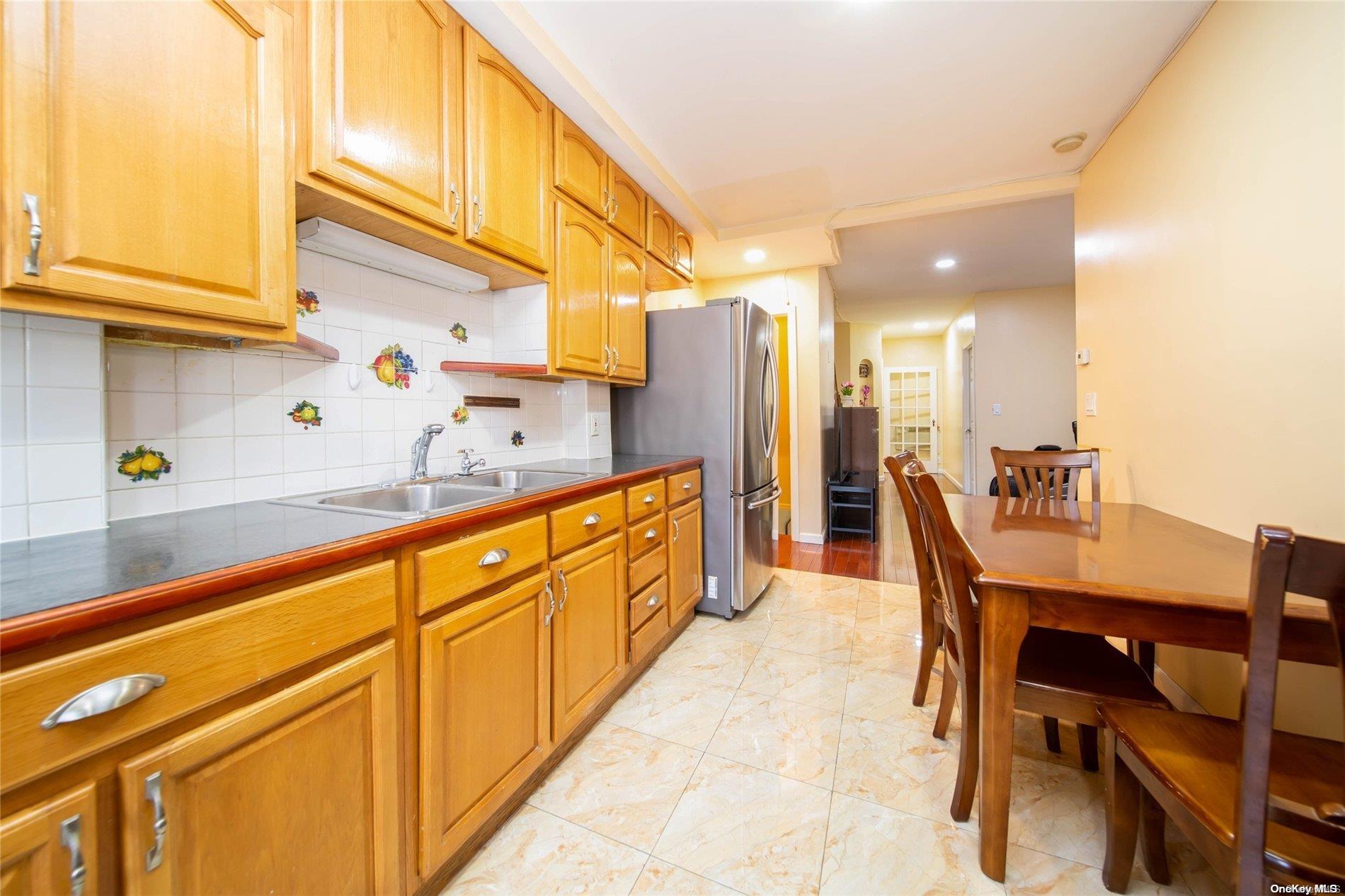 73-45 Utopia Parkway Queens, NY 11366 - Photo 27 of 35