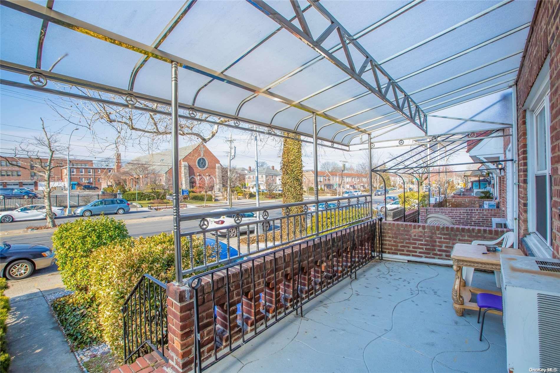 73-45 Utopia Parkway Queens, NY 11366 - Photo 7 of 35