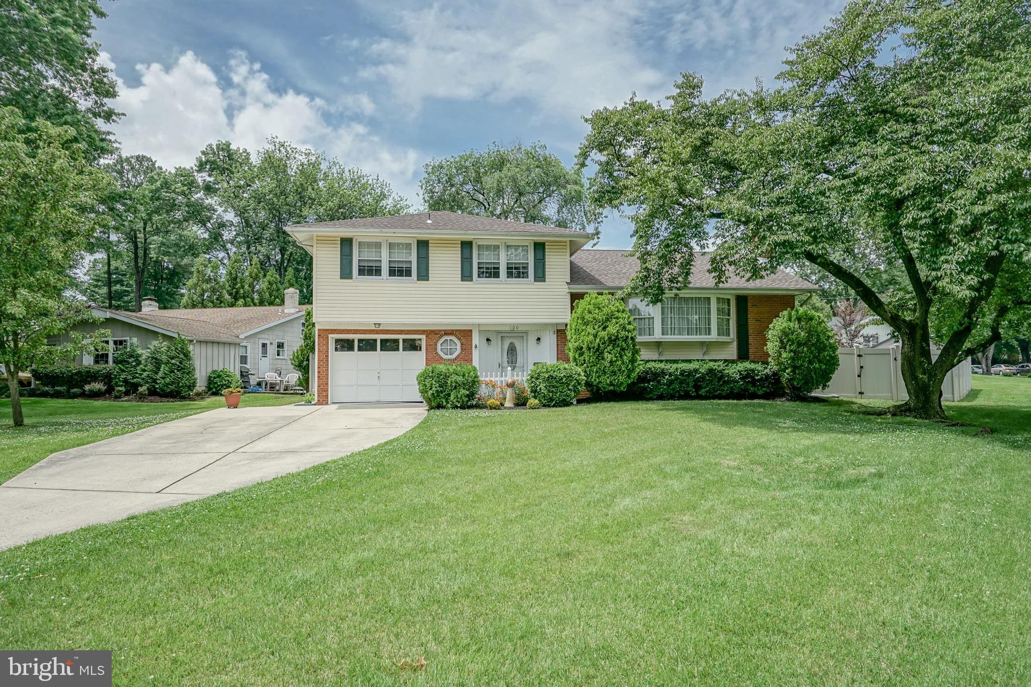 100 Oakmont Road Mount Laurel, NJ 08054 - Photo 1 of 34 Gallery Image 1
