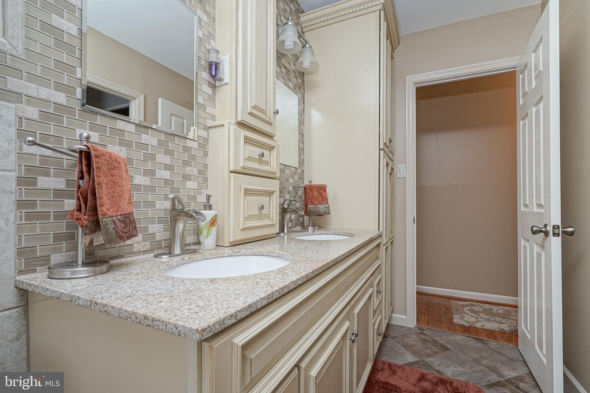 100 Oakmont Road Mount Laurel, NJ 08054 - Photo 21 of 34 Gallery Image 21