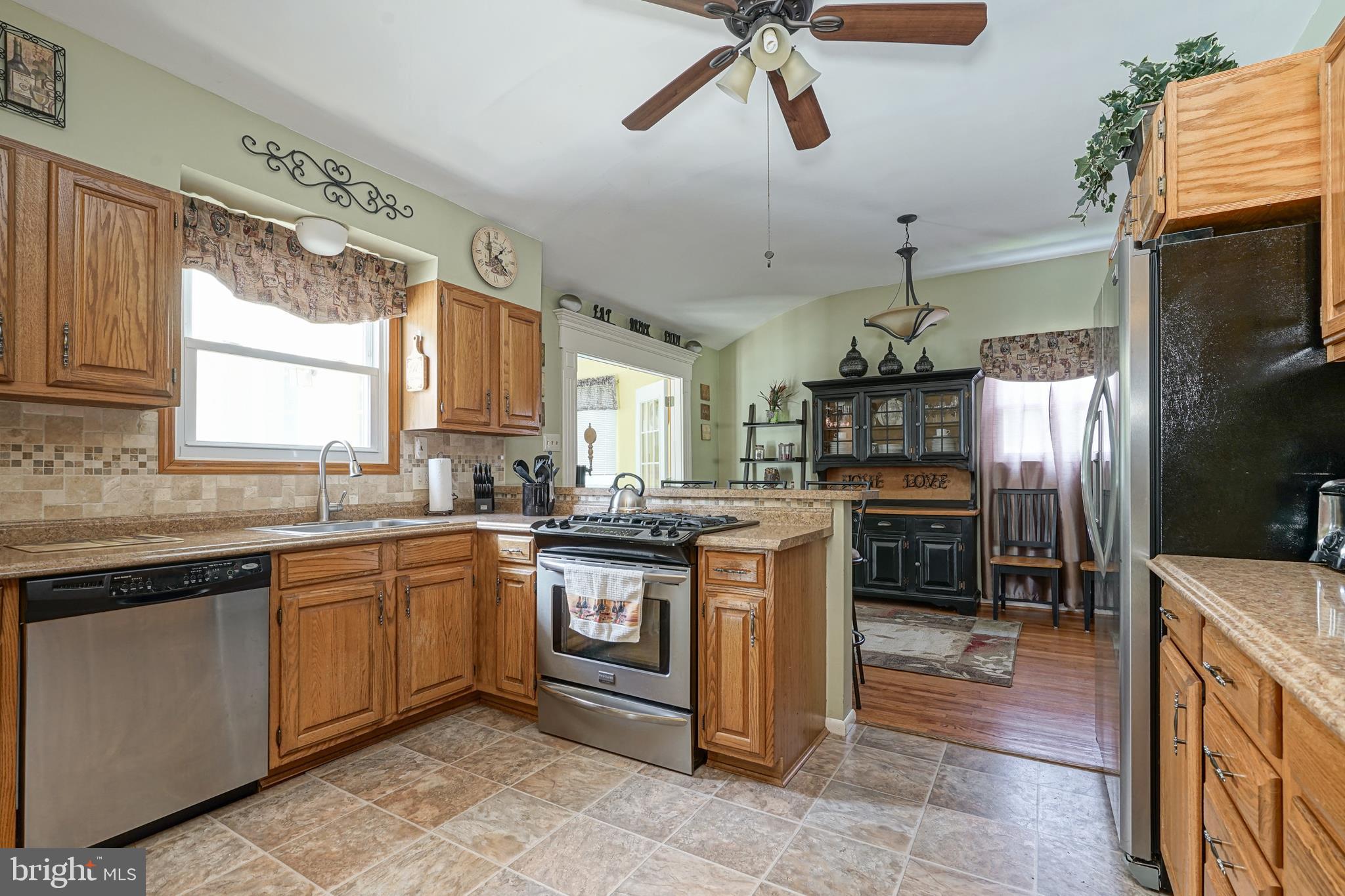 100 Oakmont Road Mount Laurel, NJ 08054 - Photo 7 of 34 Gallery Image 7