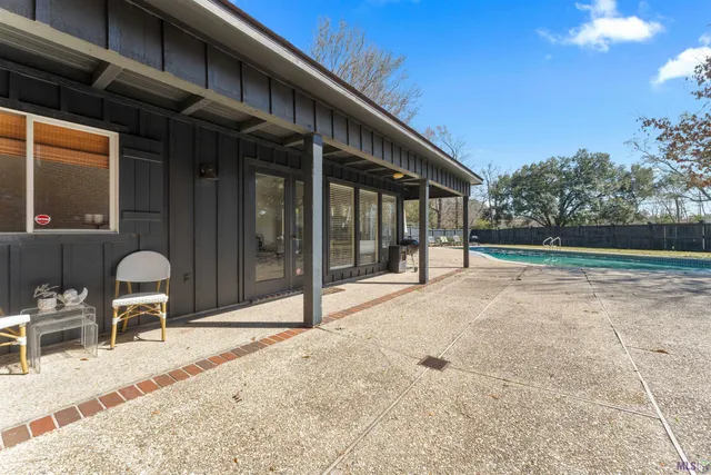 $899,900 | 3100 Fairway Drive, Baton Rouge, LA 70809