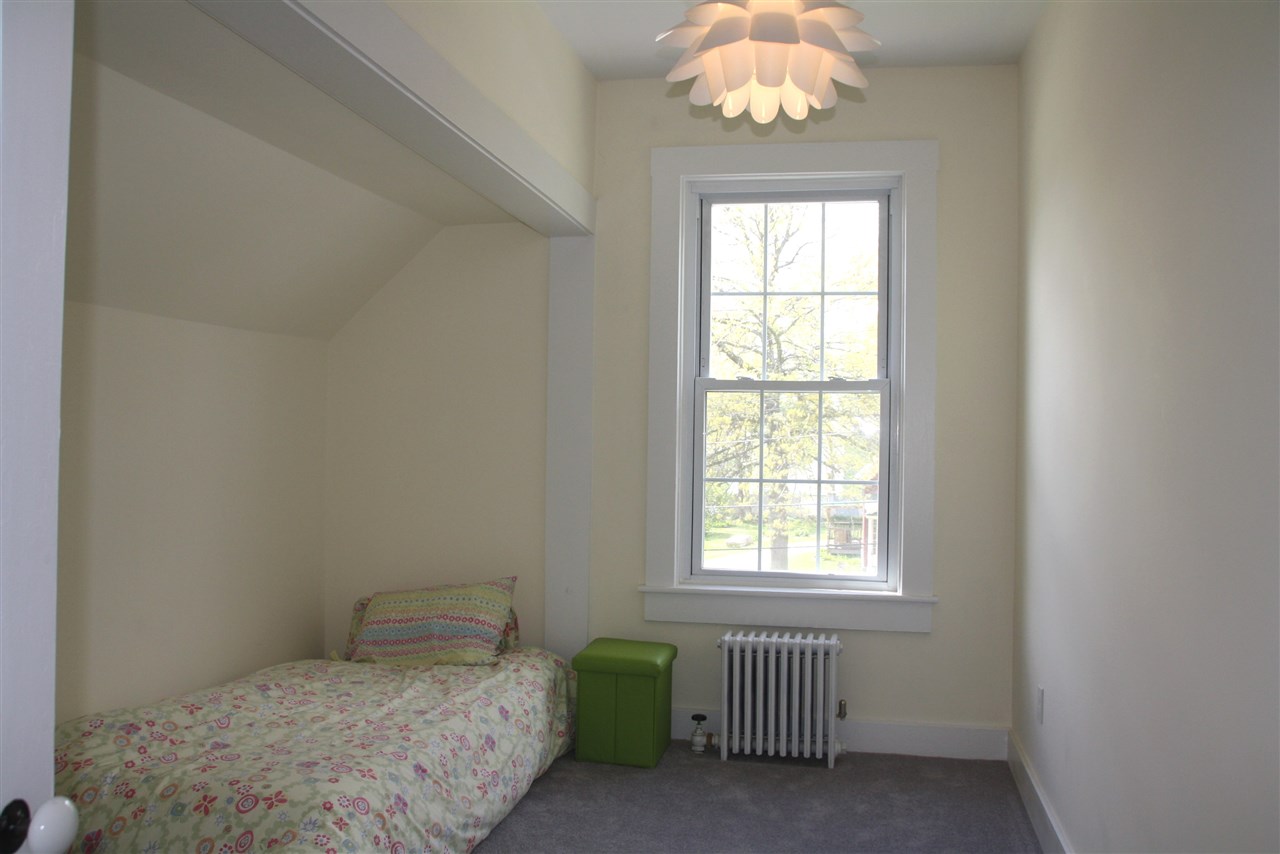 58 Chestnut Avenue Rutland, VT 05701 - Photo 18 of 25