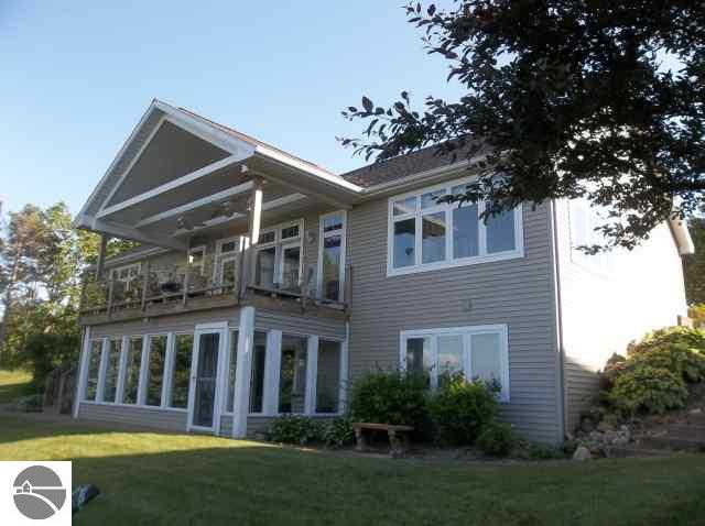3955 Smokey Ridge Road Traverse City, MI 49686 - Photo 5 of 26 1743380-4.JPG