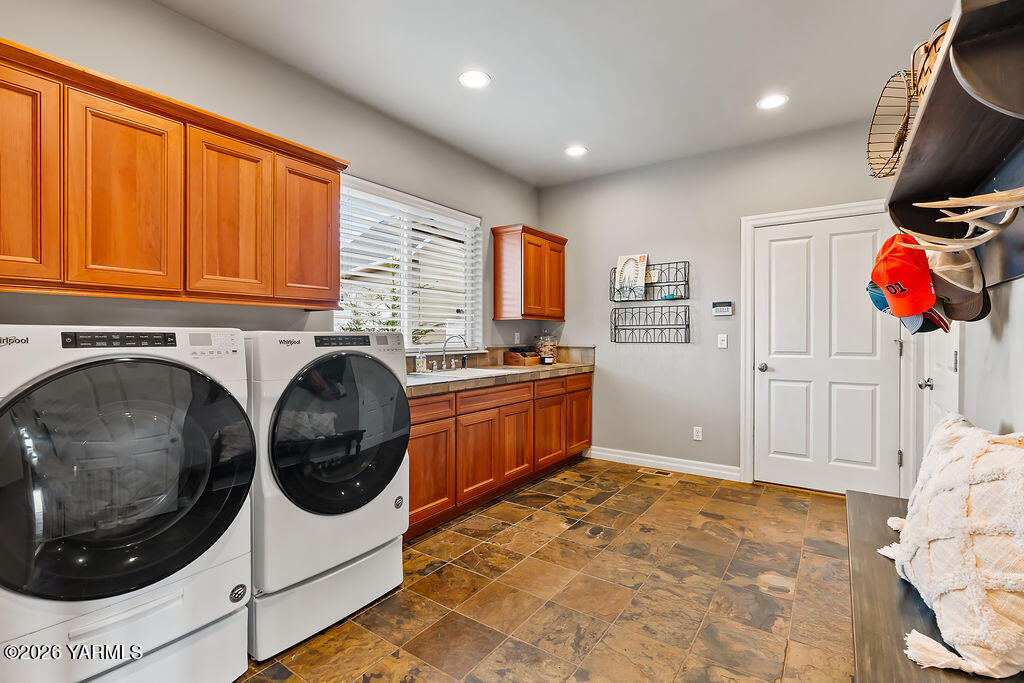 181 Valley View Road Yakima, WA 98908 - Photo 25 of 43 181ValleyViewRd-17