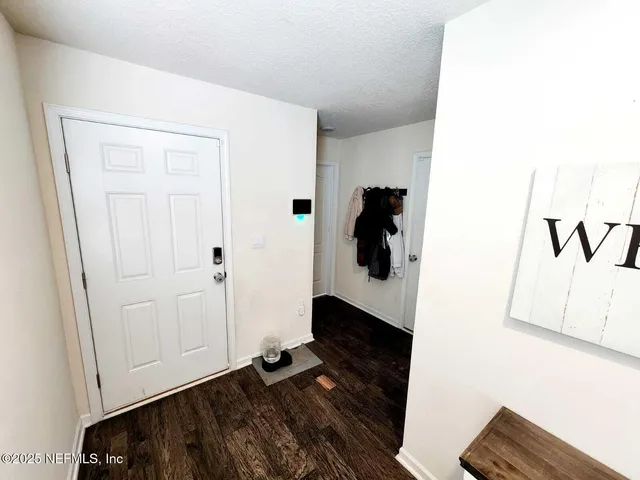 a view of utility room