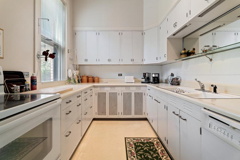 201 Pine Street Corning, NY 14830 - Photo 32 of 50