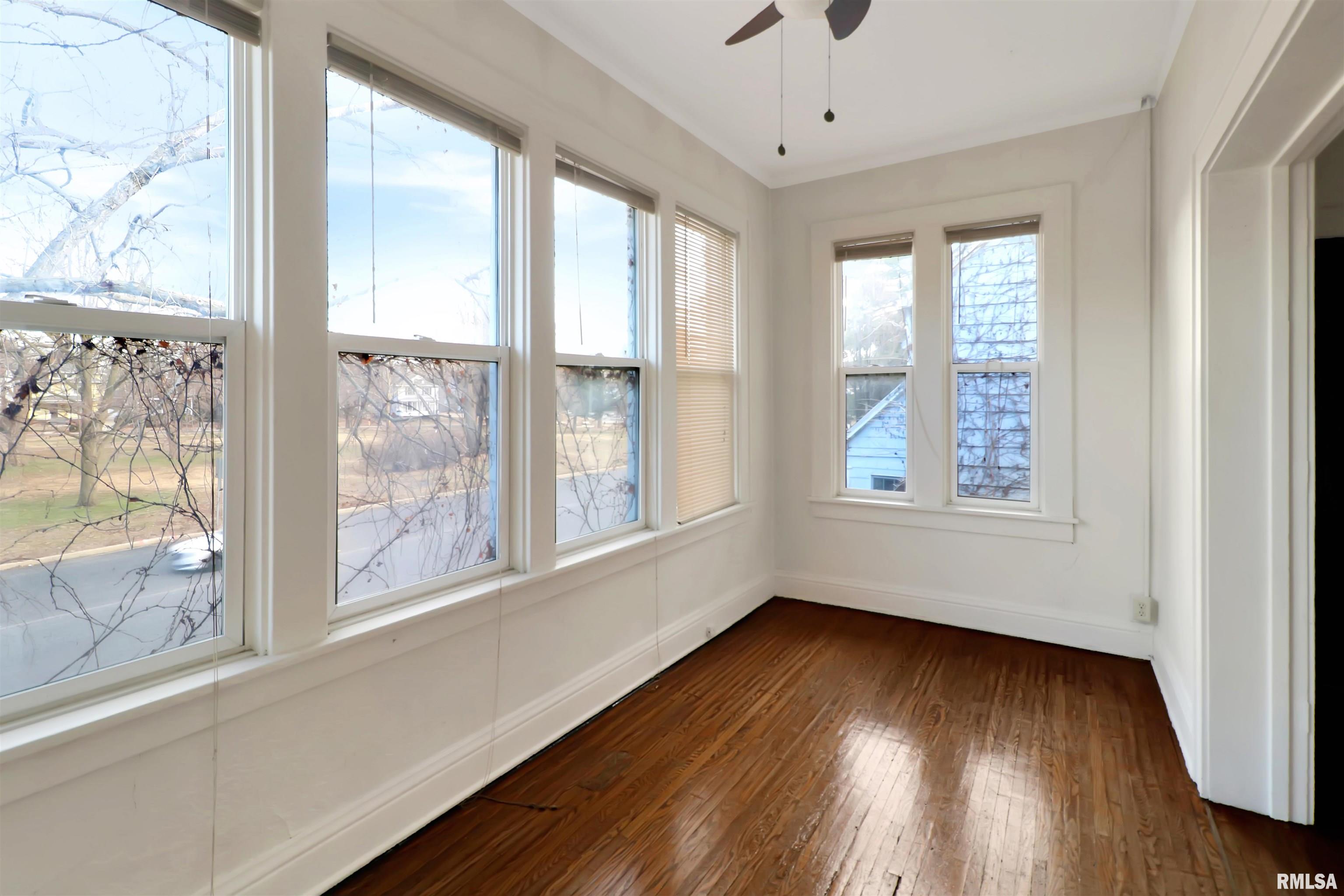 1019 North Farmington Road Peoria, IL 61606 - Photo 15 of 23