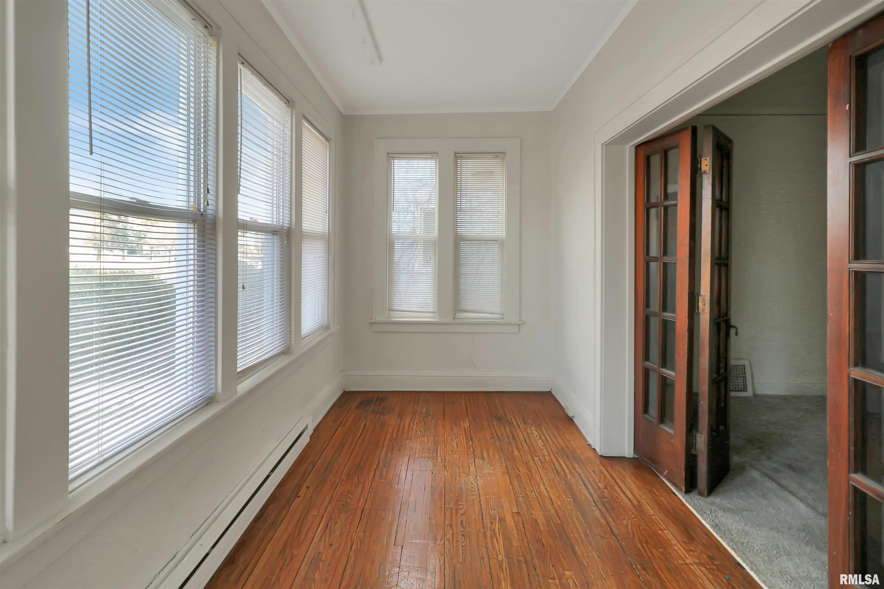 1019 North Farmington Road Peoria, IL 61606 - Photo 6 of 23